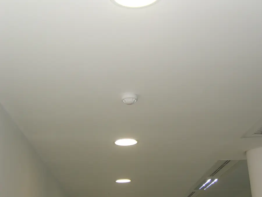 Électricien autour fr moi : Spots et tête de DI